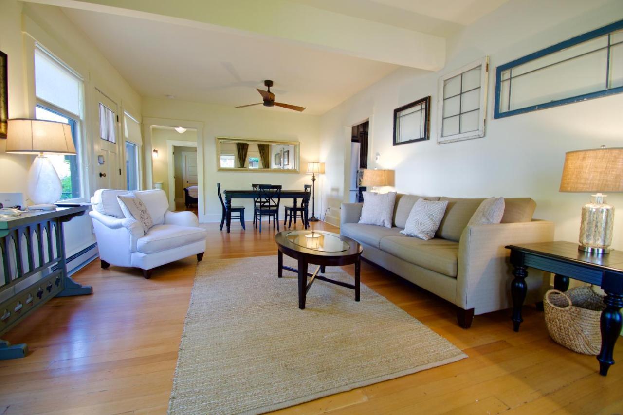 Phinney Ridge Flat With Backyard Oasis Сиэтл Экстерьер фото